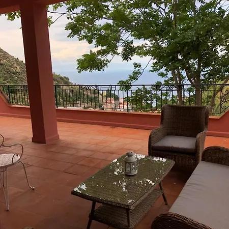 Le Petit Paradis