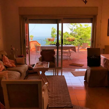 Le Petit Paradis Privatunterkunft Taormina