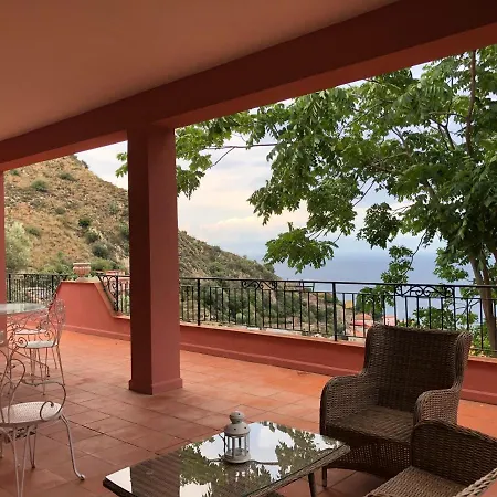 Le Petit Paradis * Taormina